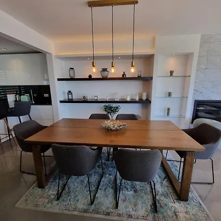 Luxury Design Vila *